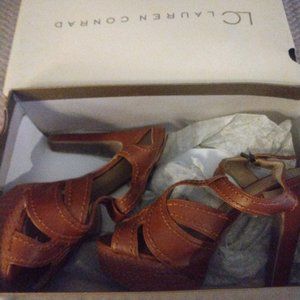 Lauren Conrad brown leather platform heels